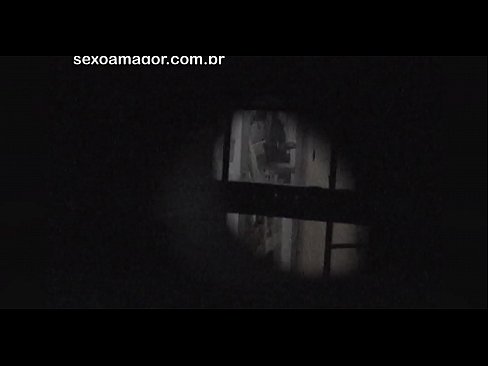 ❤️ Blondynka zostaje potajemnie nagrana przez osiedlowego podglądacza ukrytego za pustakami ❤❌ Fucking video at us ﹏